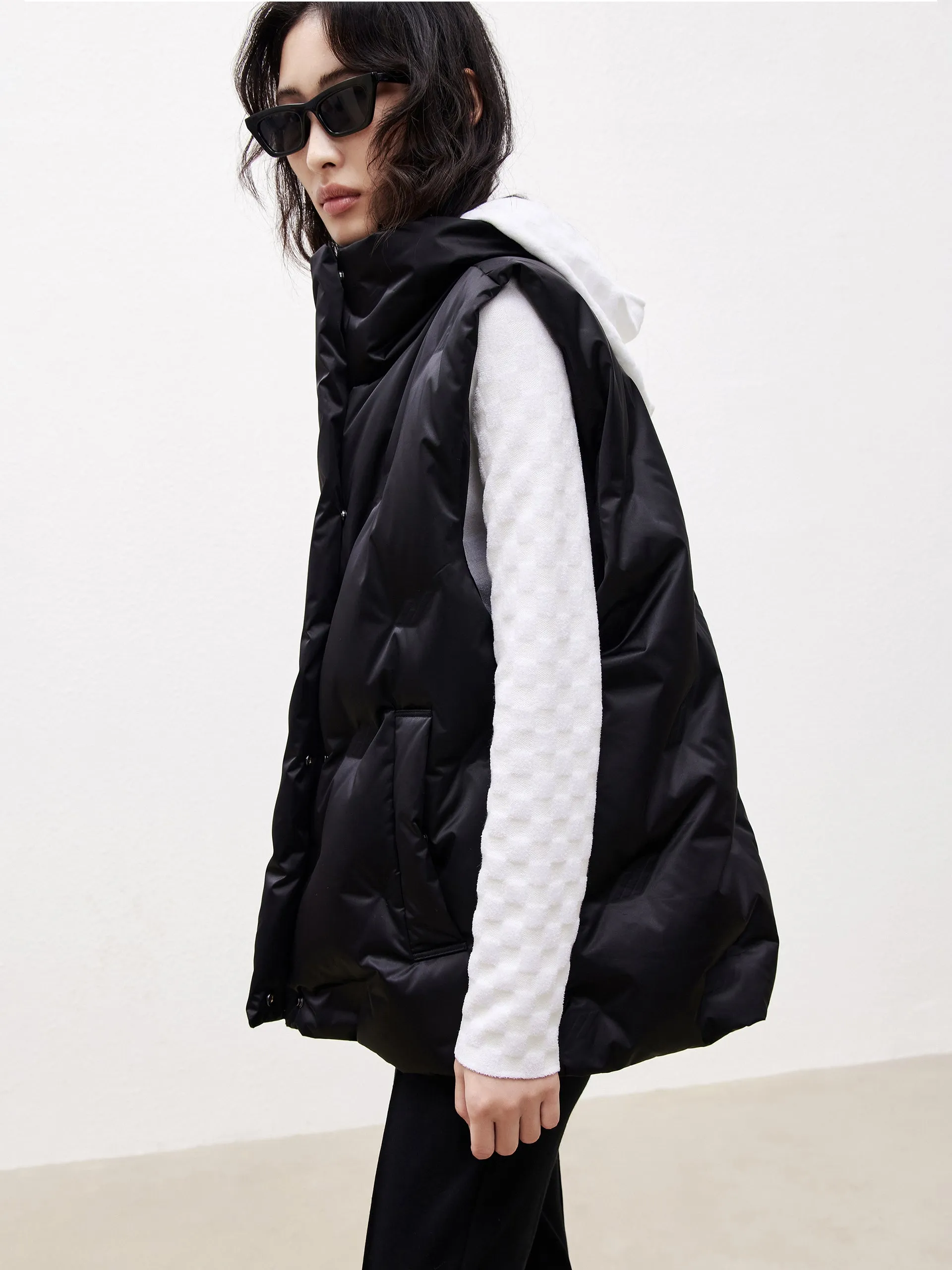 Pocketed Lapel Collar Down Vest