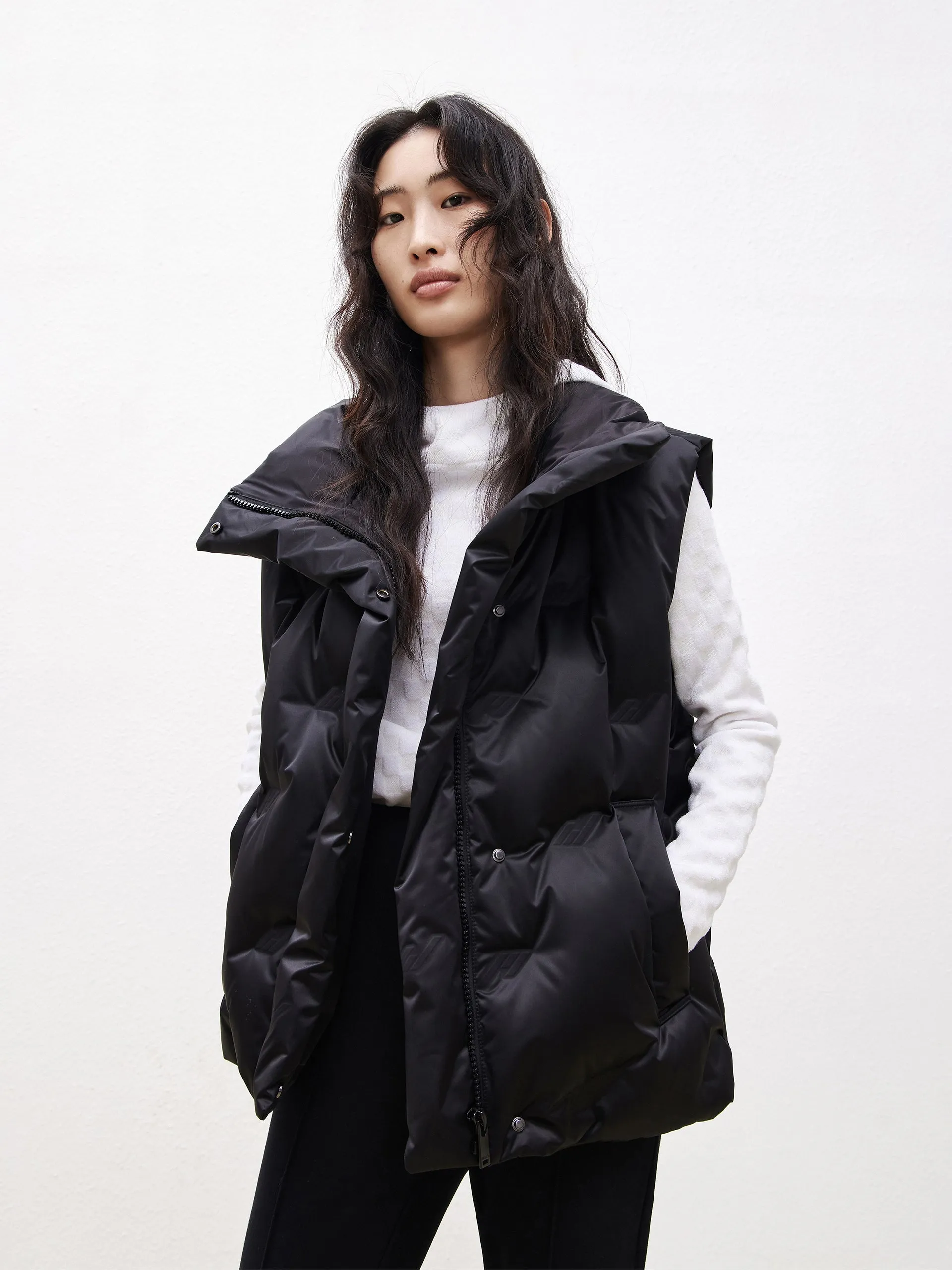 Pocketed Lapel Collar Down Vest