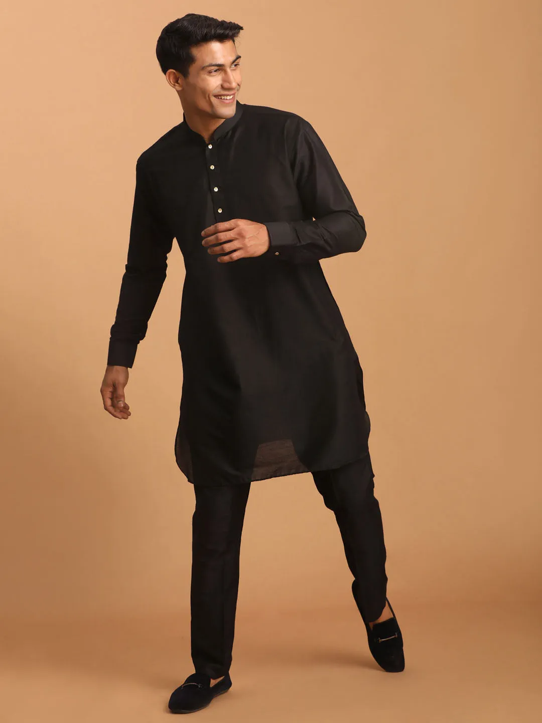 VASTRAMAY Men's Black Silk Kurta Set