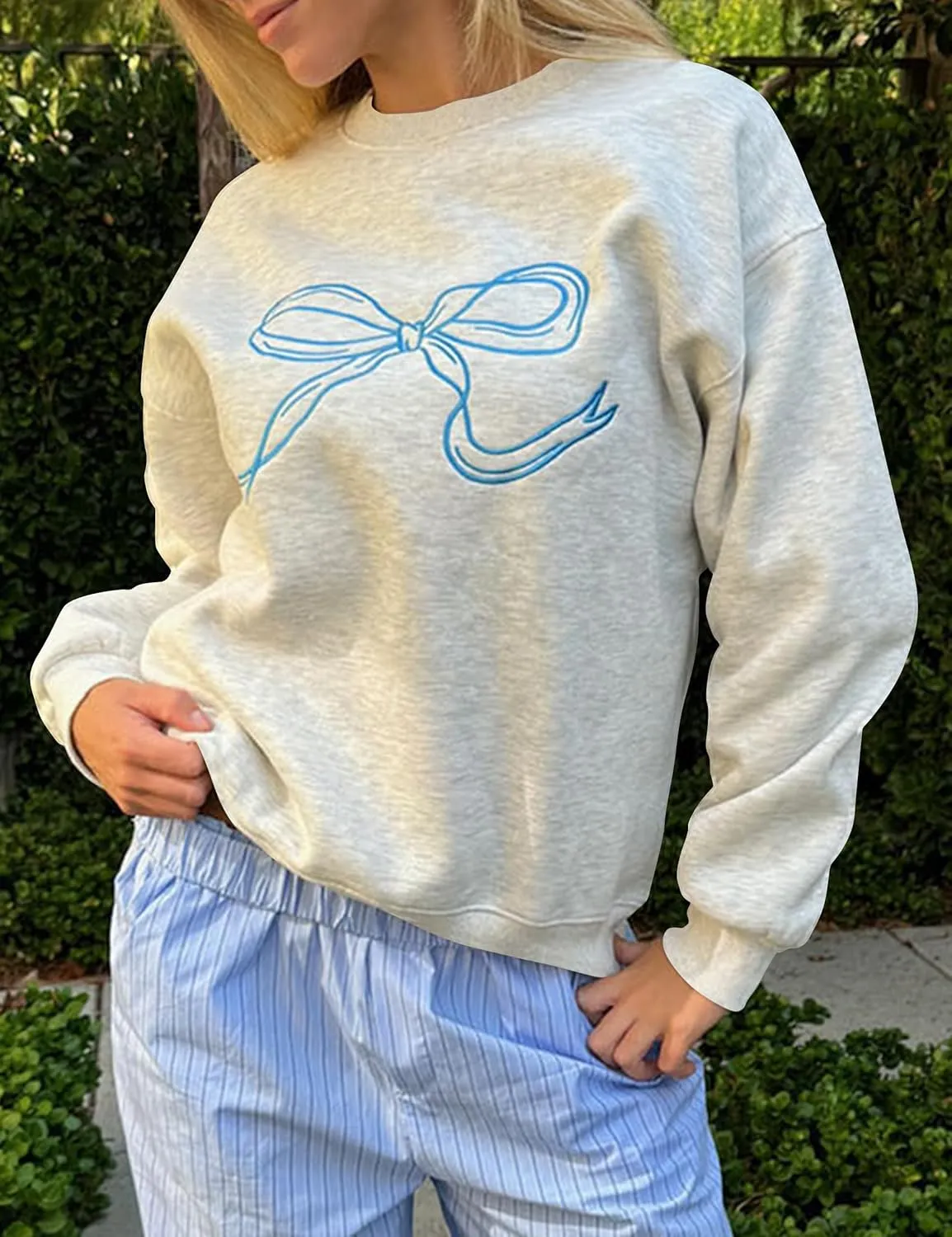 Women Oversized Sweatshirt Bow Crewneck Long Sleeve Fleece Pullover Top Clean Girl Aesthetic Fall Sweatshirt Outfits